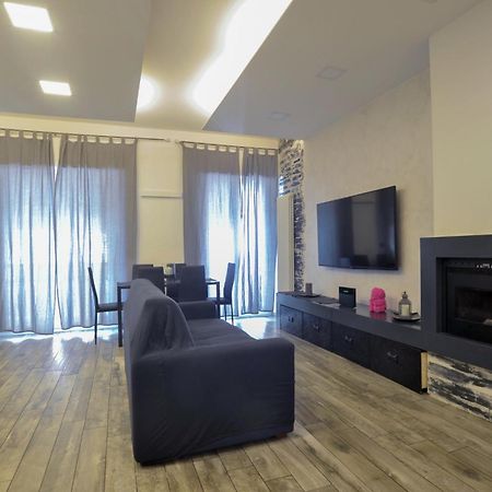Casa Rosa Lucia Centrale Con Parcheggio Sanremo Dış mekan fotoğraf