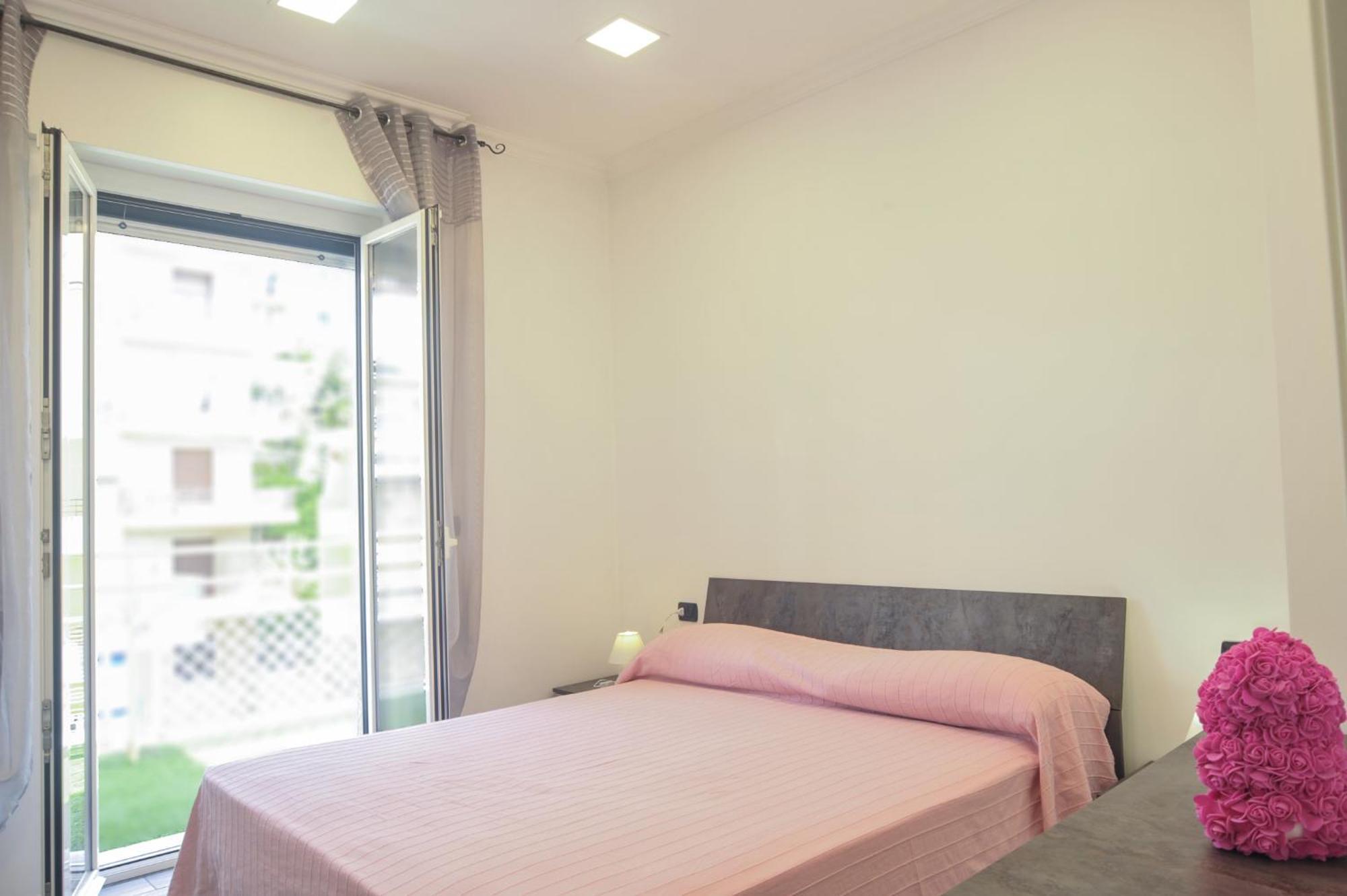 Casa Rosa Lucia Centrale Con Parcheggio Sanremo Dış mekan fotoğraf