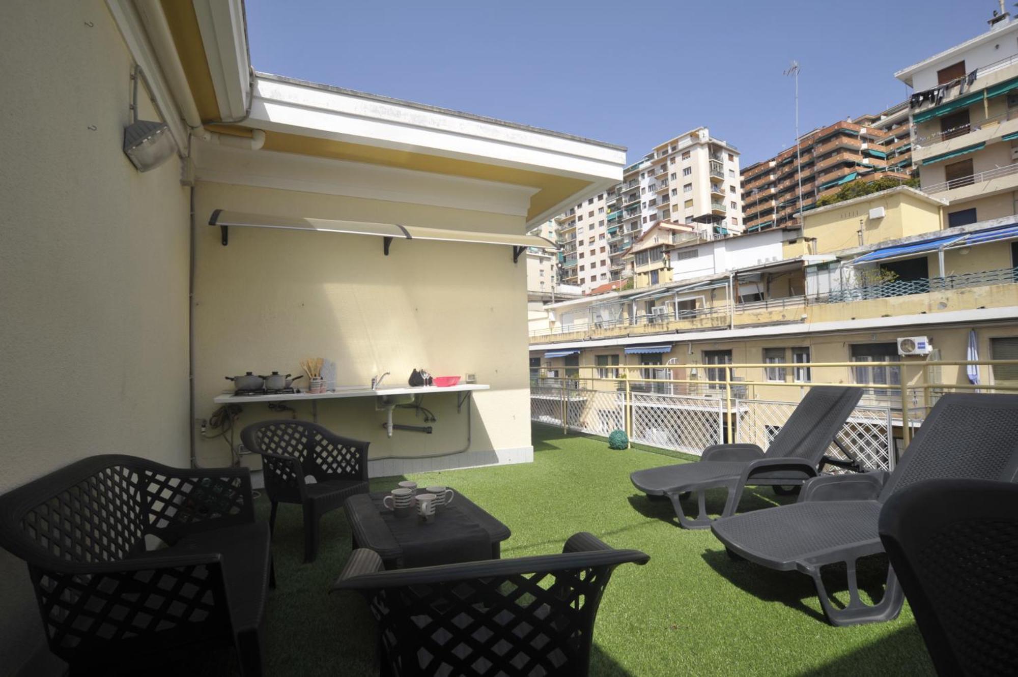Casa Rosa Lucia Centrale Con Parcheggio Sanremo Dış mekan fotoğraf