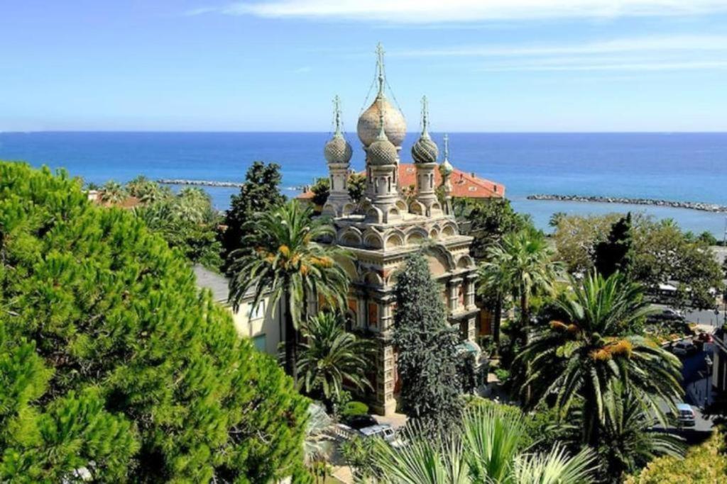 Casa Rosa Lucia Centrale Con Parcheggio Sanremo Dış mekan fotoğraf