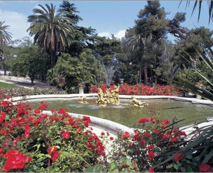 Casa Rosa Lucia Centrale Con Parcheggio Sanremo Dış mekan fotoğraf