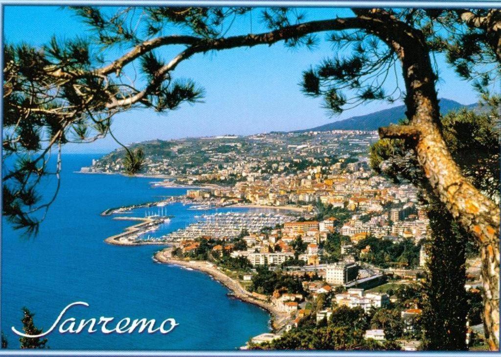 Casa Rosa Lucia Centrale Con Parcheggio Sanremo Dış mekan fotoğraf