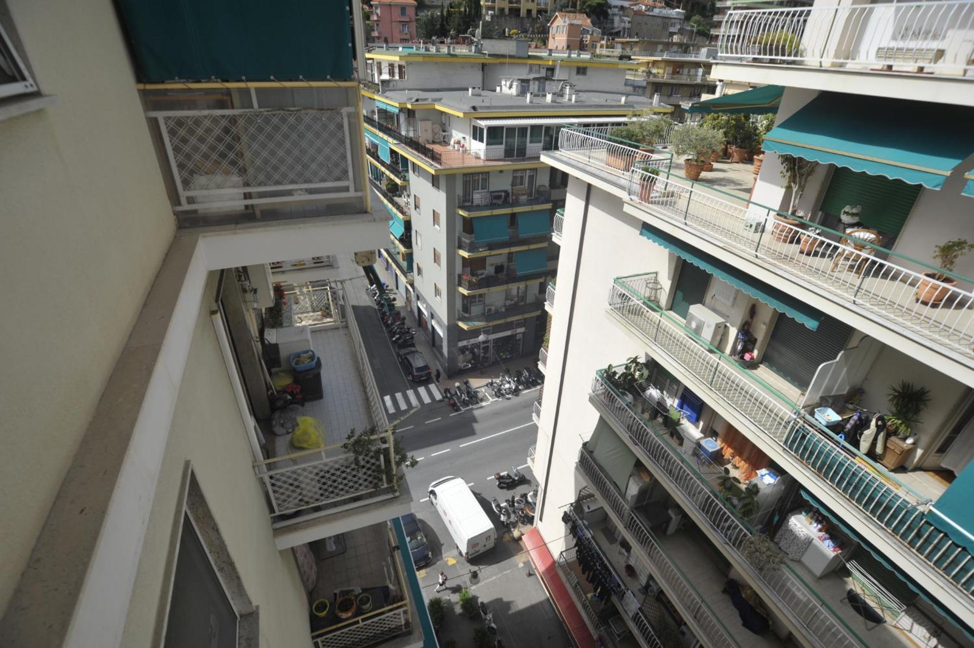 Casa Rosa Lucia Centrale Con Parcheggio Sanremo Dış mekan fotoğraf