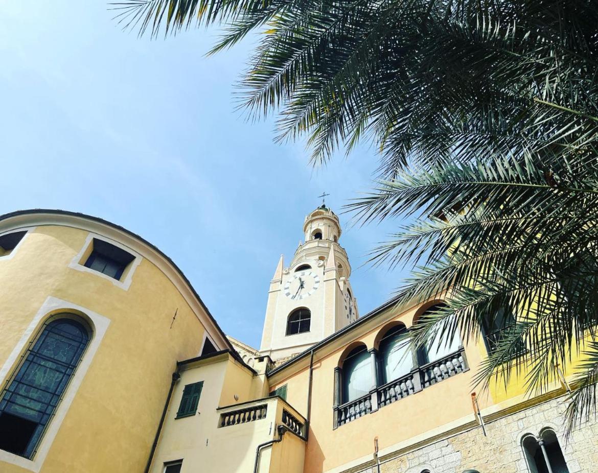 Casa Rosa Lucia Centrale Con Parcheggio Sanremo Dış mekan fotoğraf