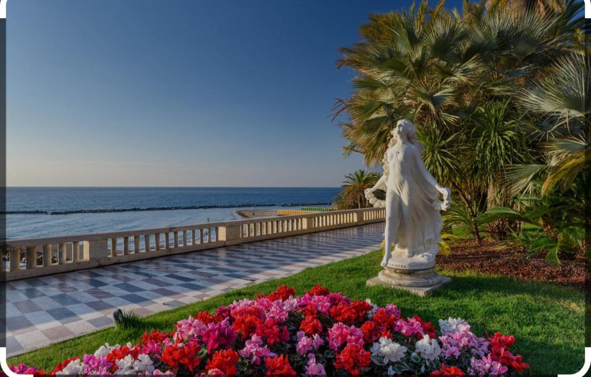 Casa Rosa Lucia Centrale Con Parcheggio Sanremo Dış mekan fotoğraf